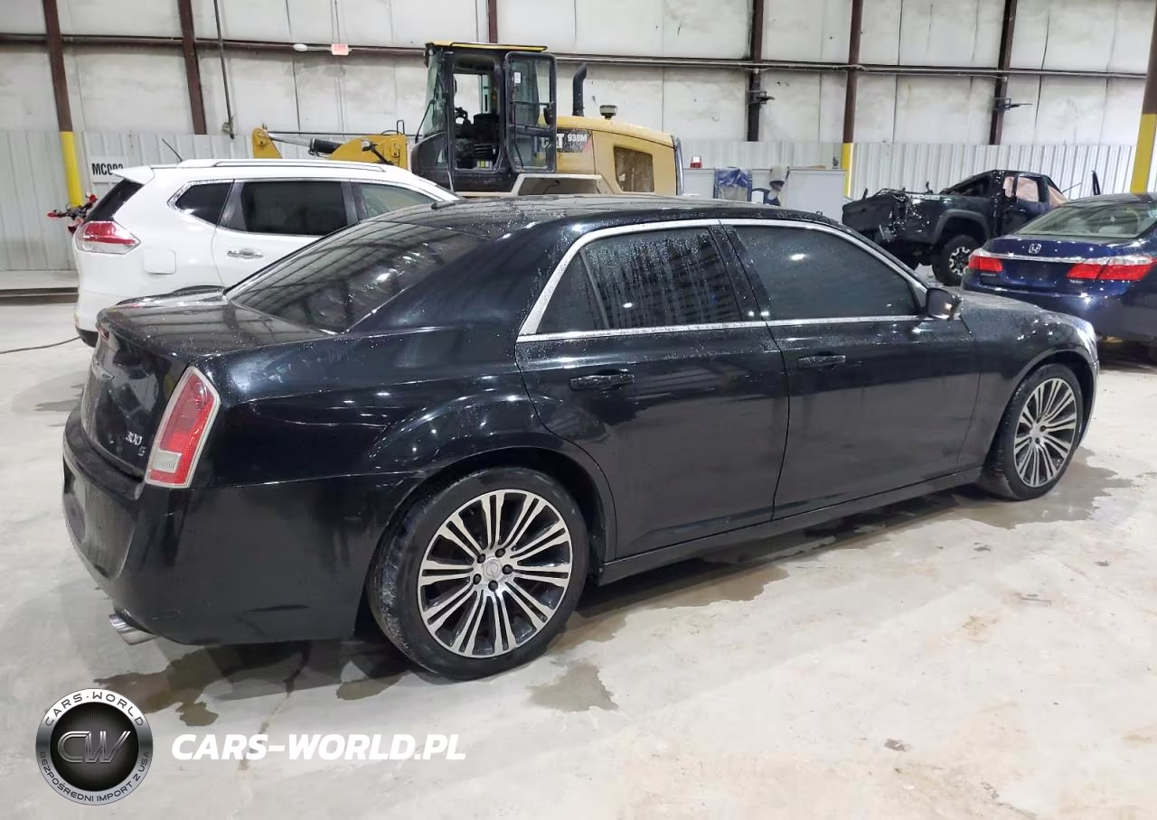 2013 Chrysler 300 S VIN:2C3CCABT0DH518701 - 3