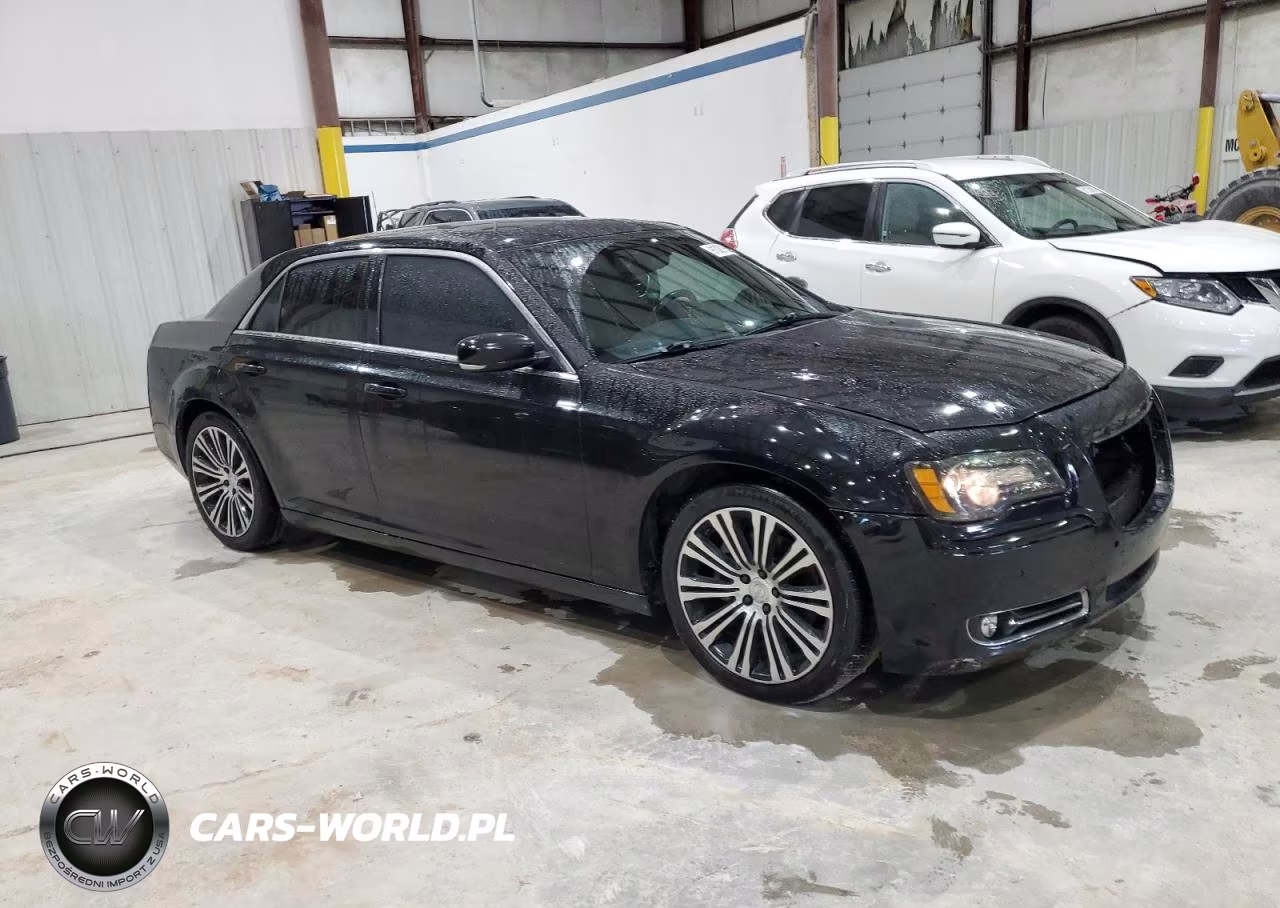 2013 Chrysler 300 S VIN:2C3CCABT0DH518701 - 4