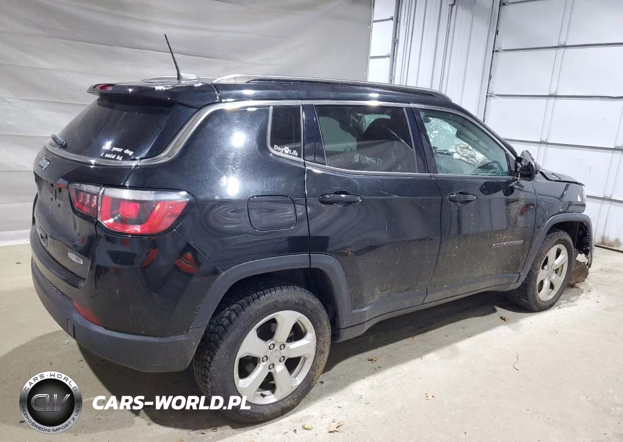 2019 Jeep Compass Latitude VIN:3C4NJDBB2KT647983 - 3