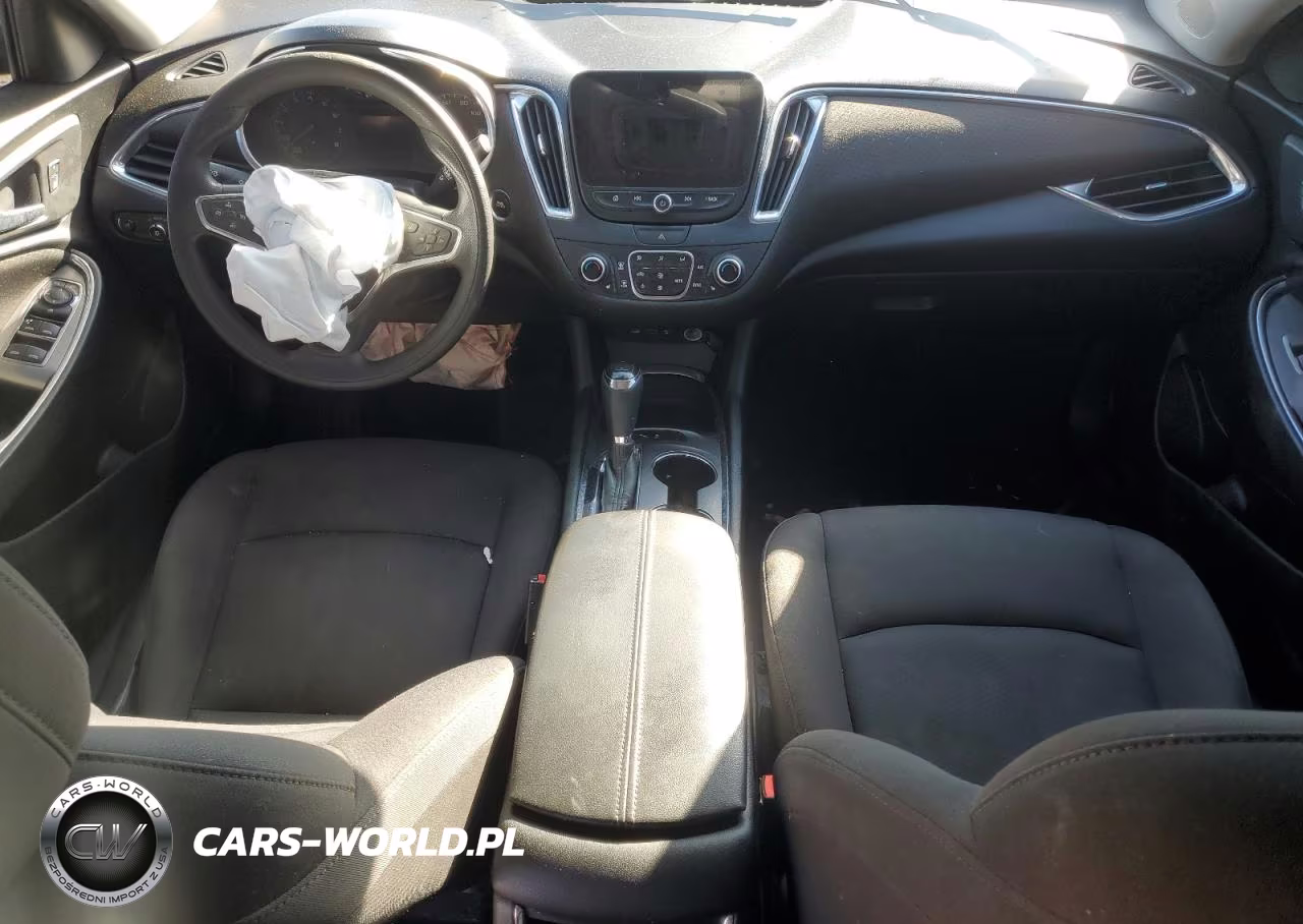 2019 Chevrolet Malibu Lt VIN:1G1ZD5ST0KF111334 - 8