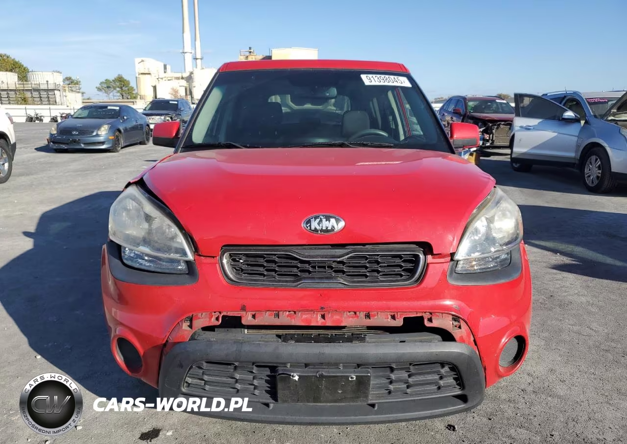2013 Kia Soul Base VIN:KNDJT2A54D7570484 - 5