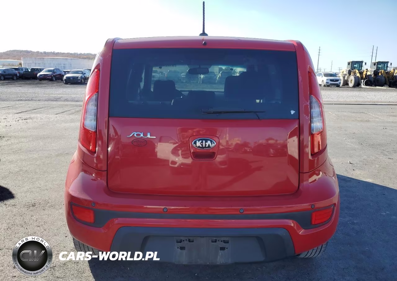 2013 Kia Soul Base VIN:KNDJT2A54D7570484 - 6