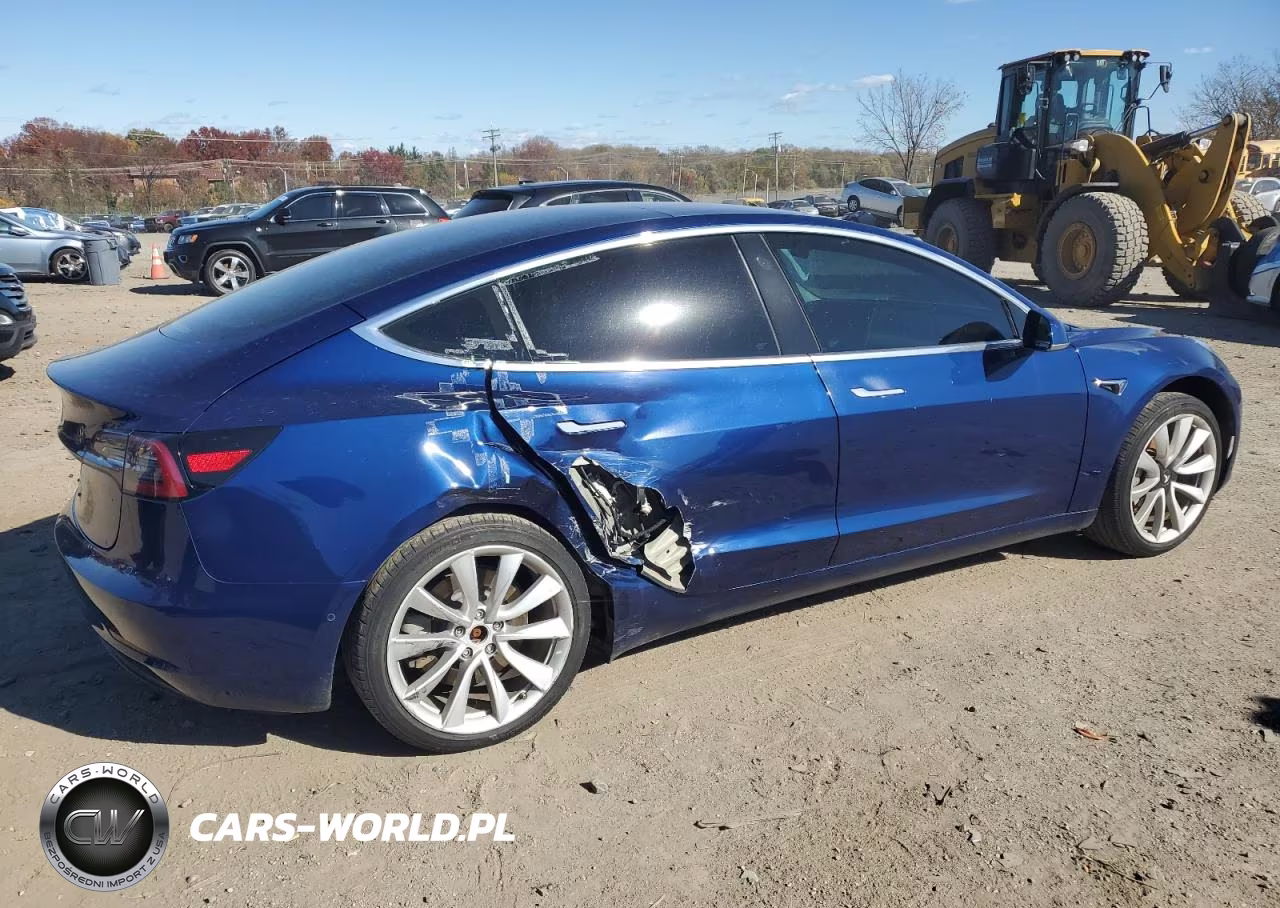 2018 Tesla Model 3 VIN:5YJ3E1EA9JF013645 - 3