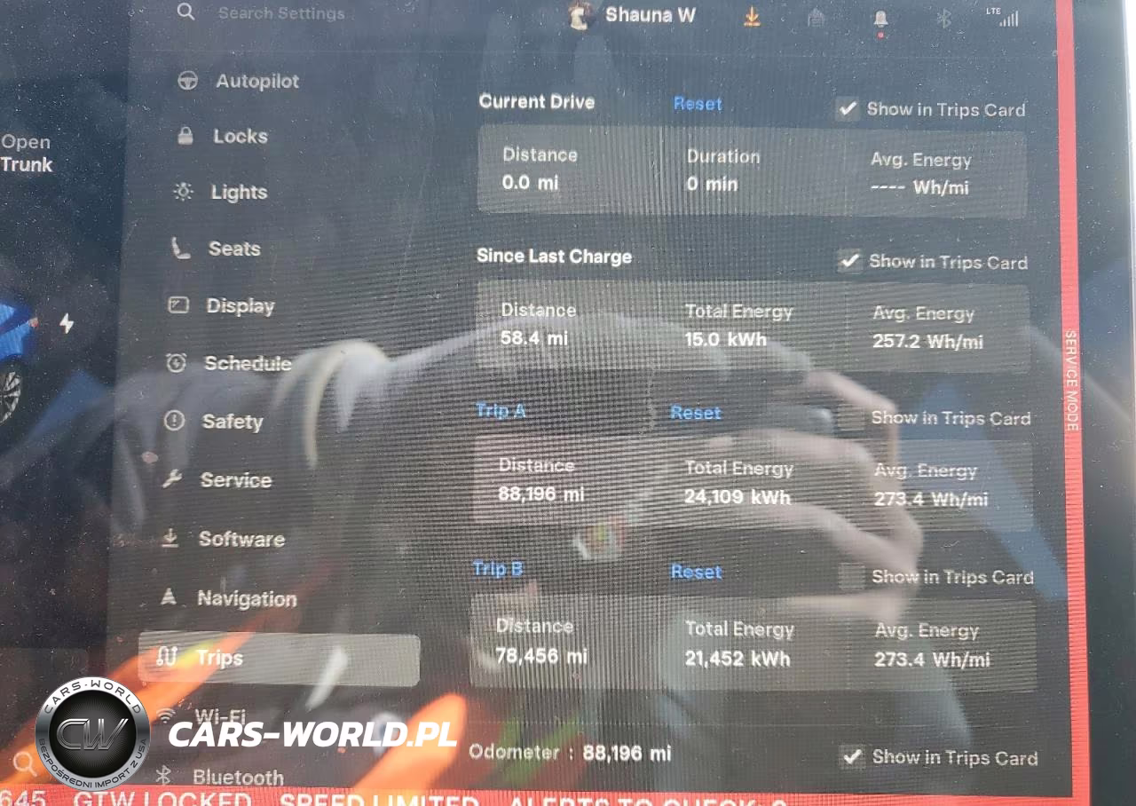 2018 Tesla Model 3 VIN:5YJ3E1EA9JF013645 - 9