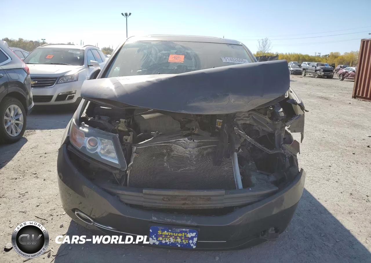 2014 Honda Odyssey Touring VIN:5FNRL5H92EB003943 - 5