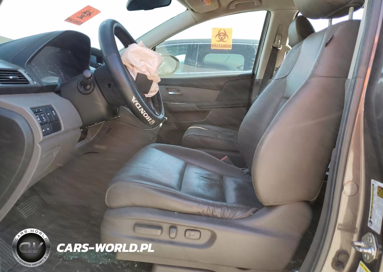 2014 Honda Odyssey Touring VIN:5FNRL5H92EB003943 - 7
