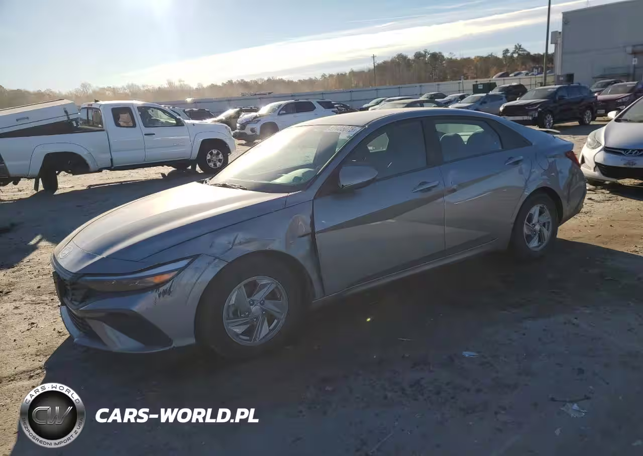 2024 Hyundai Elantra Se