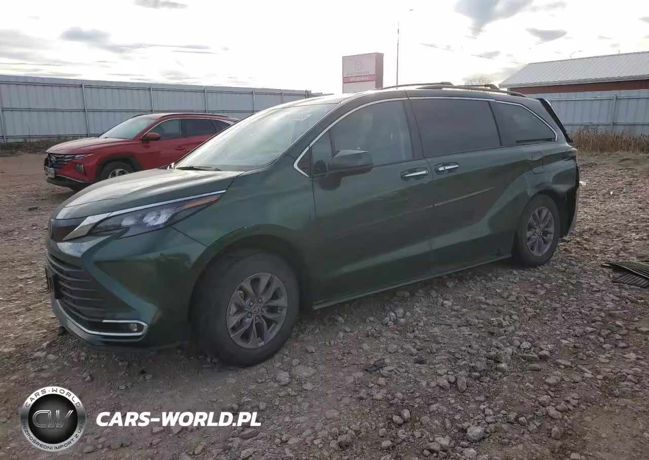 2024 Toyota Sienna Xle