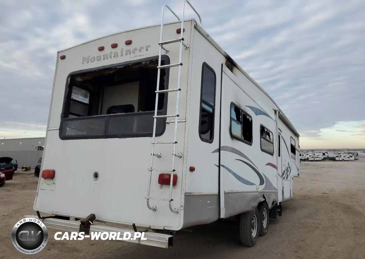 2004 Keystone Mountaineer Camper VIN:4YDF328284F702179 - 4