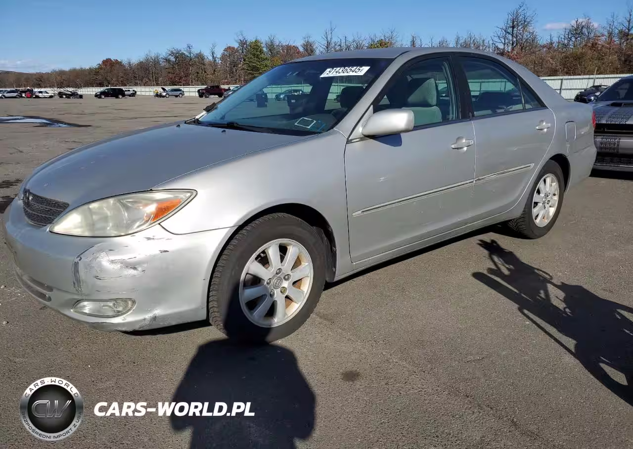 2004 Toyota Camry Le