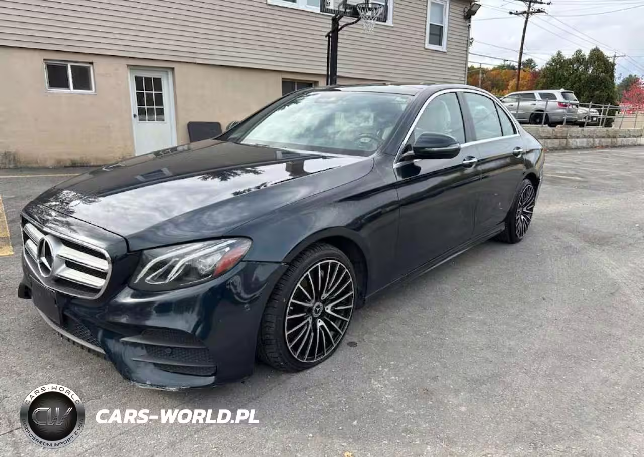 2017 Mercedes-Benz E 300 4Matic