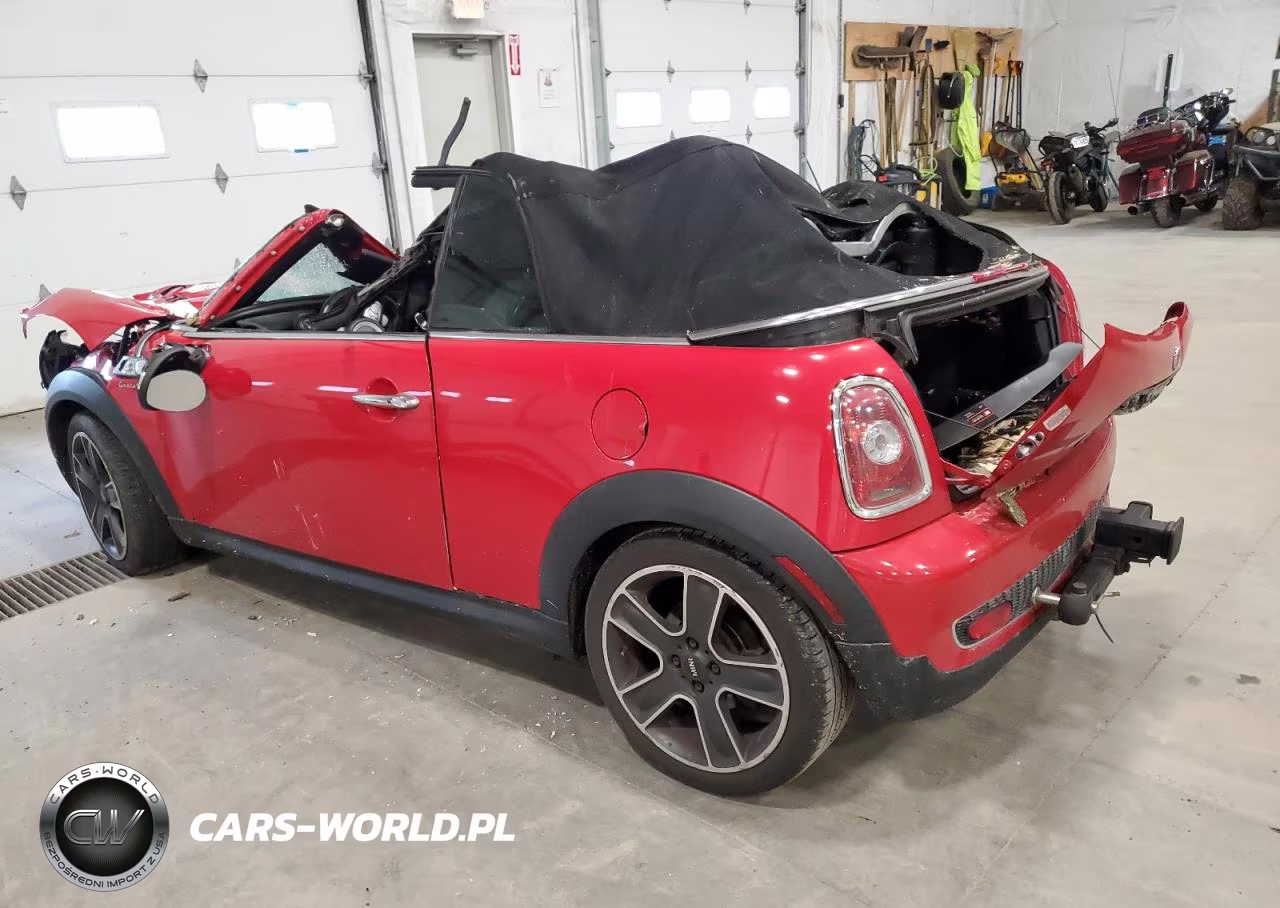 2010 Mini Cooper S VIN:WMWMS3C56ATZ85132 - 2
