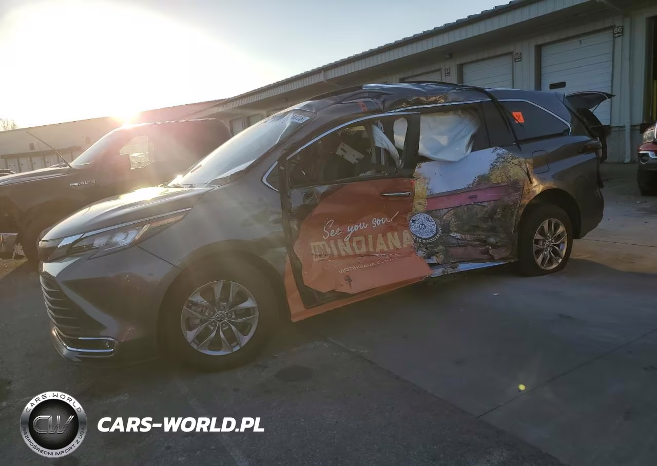 2022 Toyota Sienna Xle – zdjęcie 1 z 13