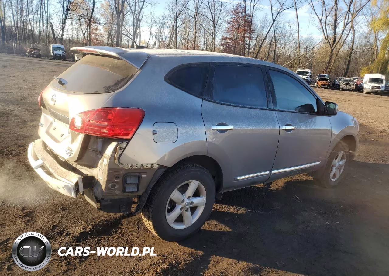 2013 Nissan Rogue S VIN:JN8AS5MV7DW642076 - 3