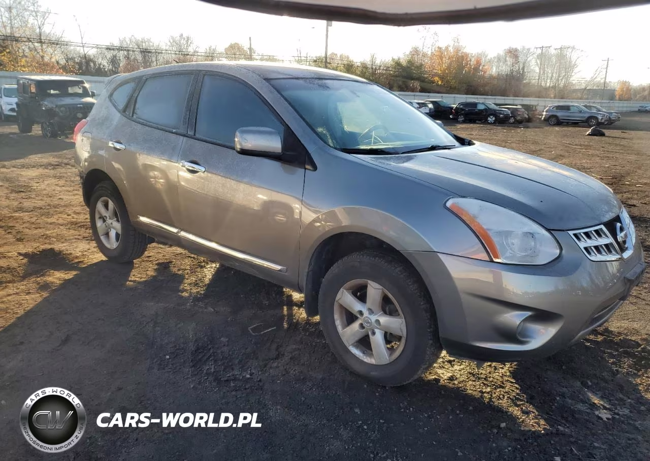 2013 Nissan Rogue S VIN:JN8AS5MV7DW642076 - 4