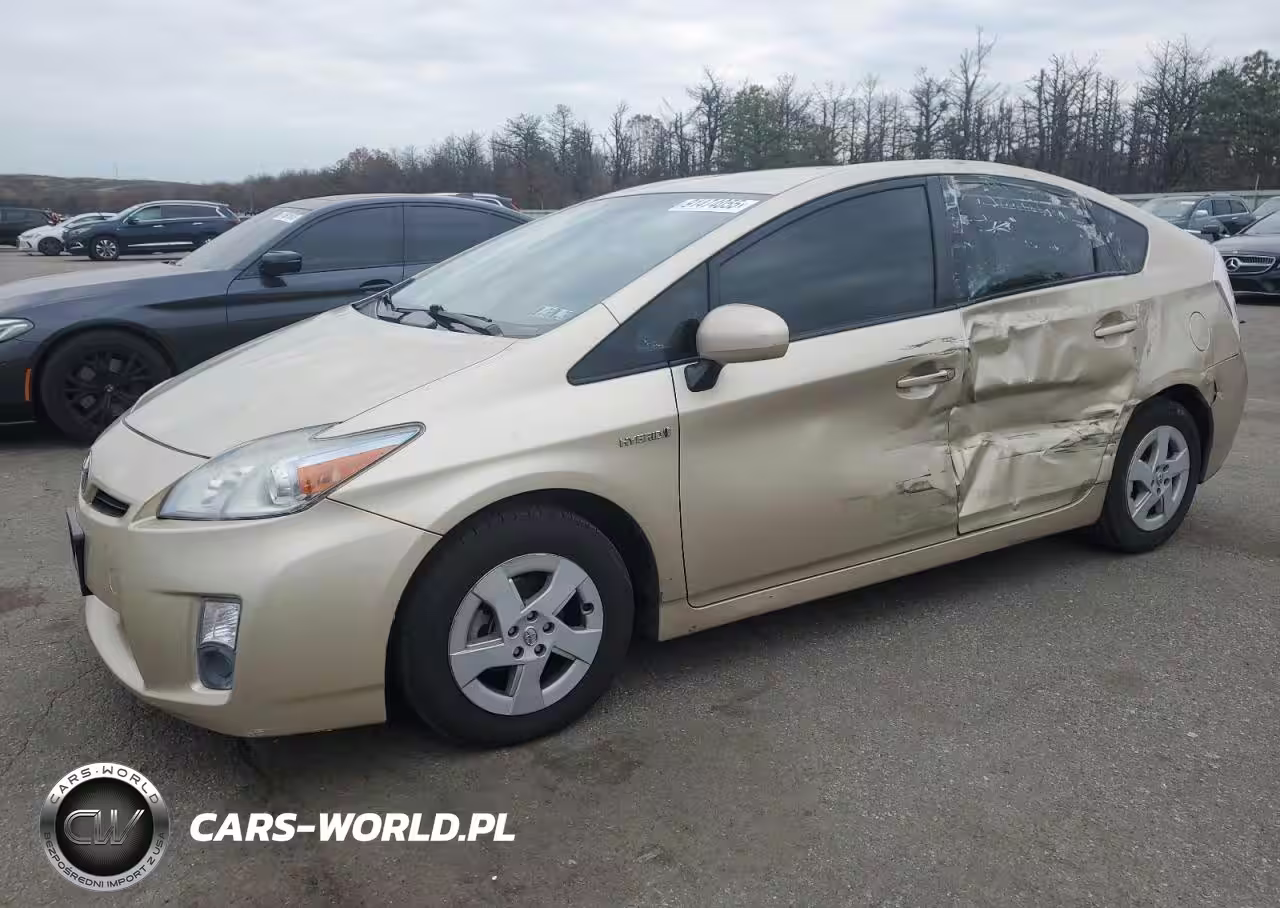 2011 TOYOTA PRIUS FOUR