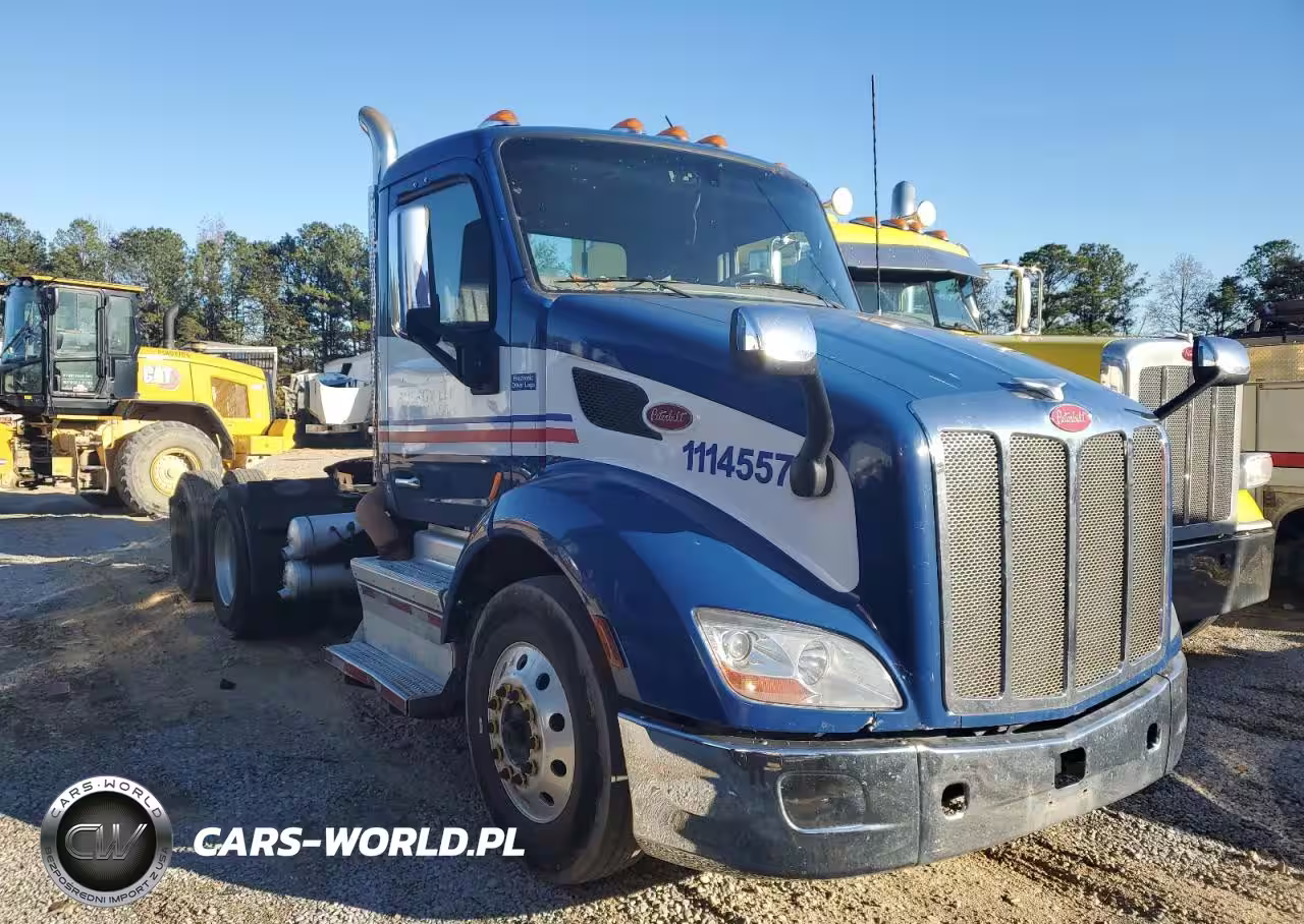 2018 Peterbilt 579 Semi Truck