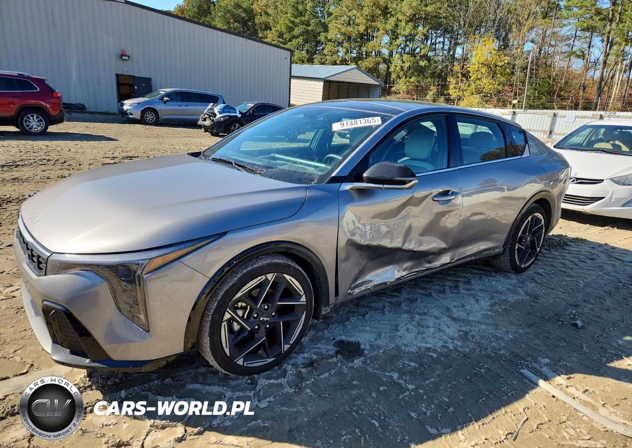 2025 Kia K4 Gt Line – zdjęcie 1 z 12