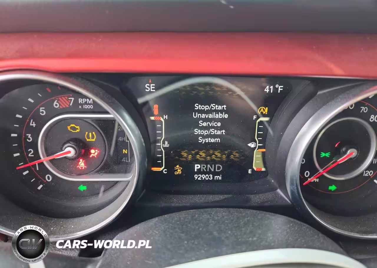 2020 Jeep Wrangler Unlimited Rubicon VIN:1C4HJXFNXLW176695 - 9