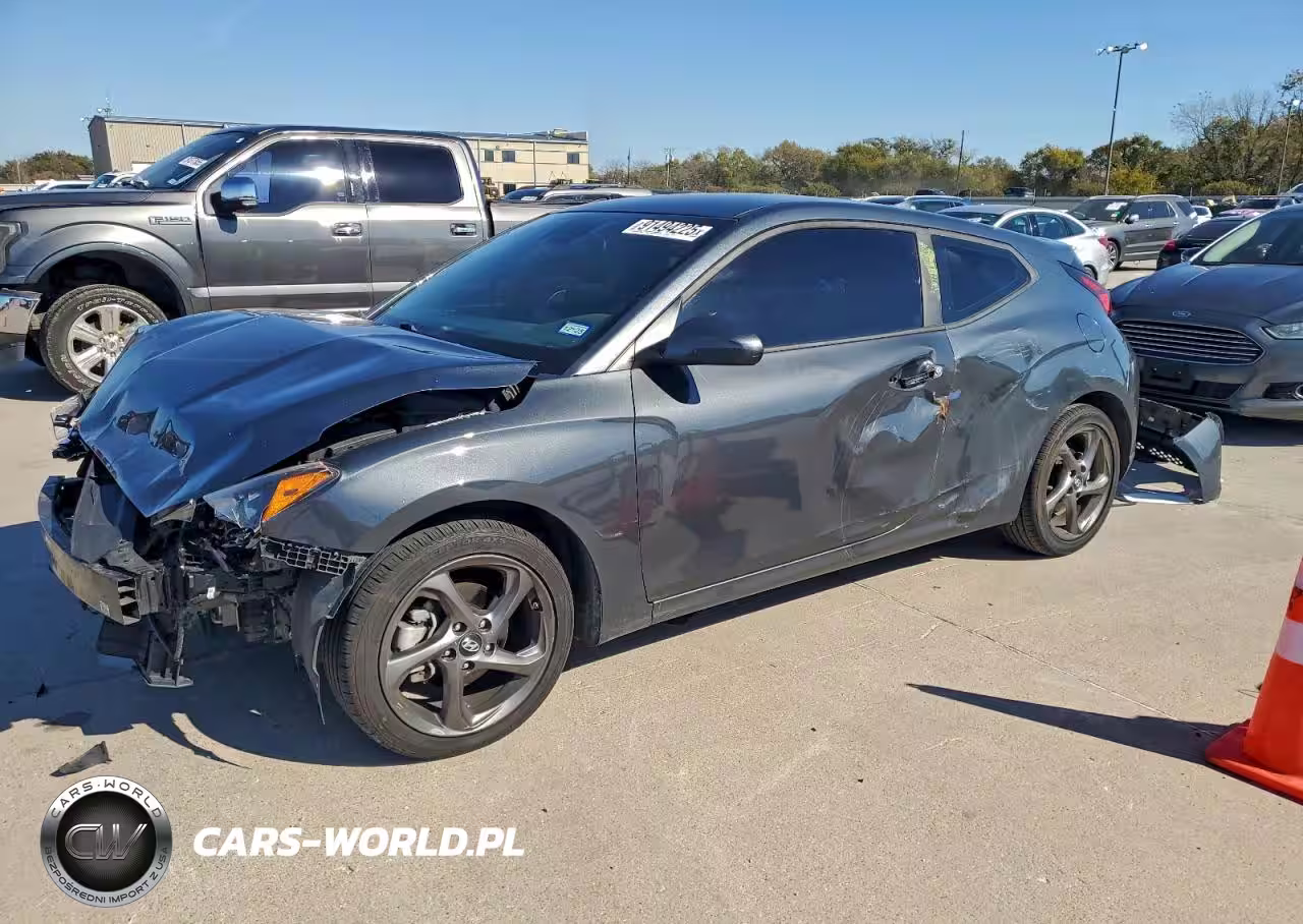 2020 Hyundai Veloster Base