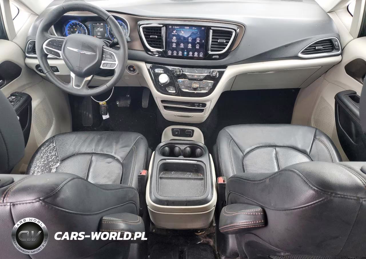 2018 Chrysler Pacifica Touring L VIN:2C4RC1BG0JR100413 - 8