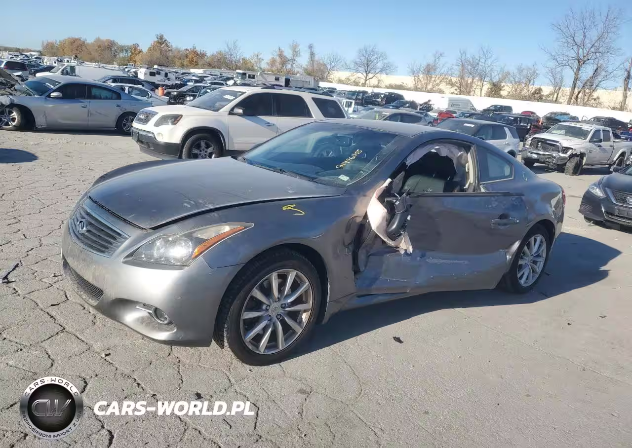 2013 Infiniti G37