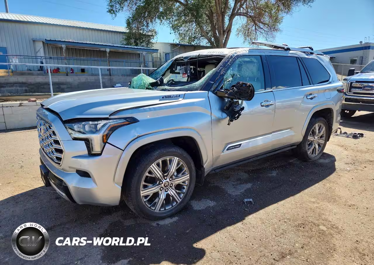 2023 Toyota Sequoia Sr5