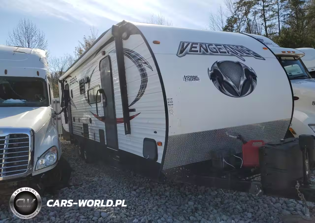 2015 Foresriver Vengeance - Camper