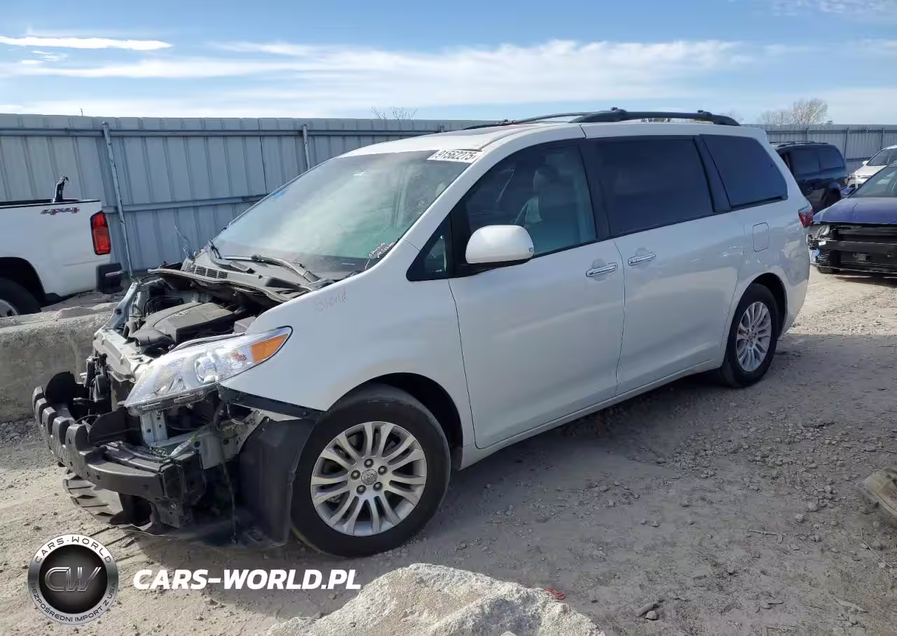 2017 Toyota Sienna Xle