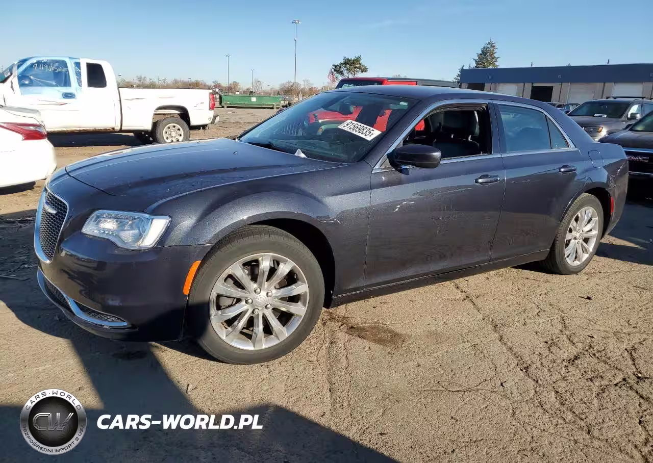 2016 Chrysler 300 Limited