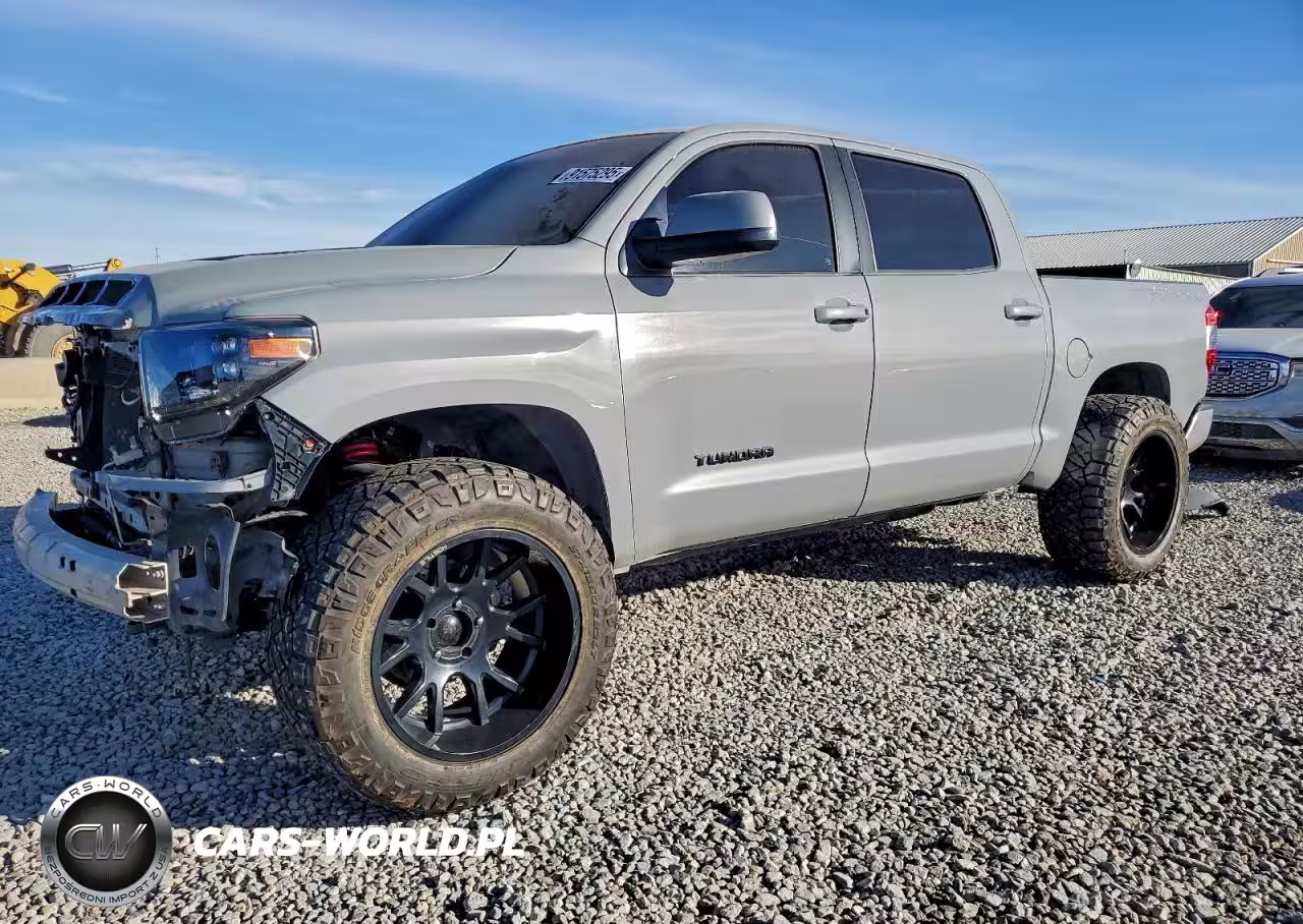 2017 Toyota Tundra Crewmax Sr5