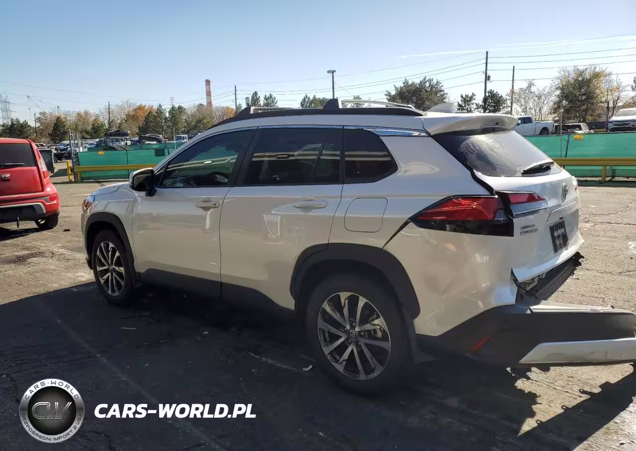 2024 Toyota Corolla Cross Xle VIN:7MUDAABG6RV114096 - 2