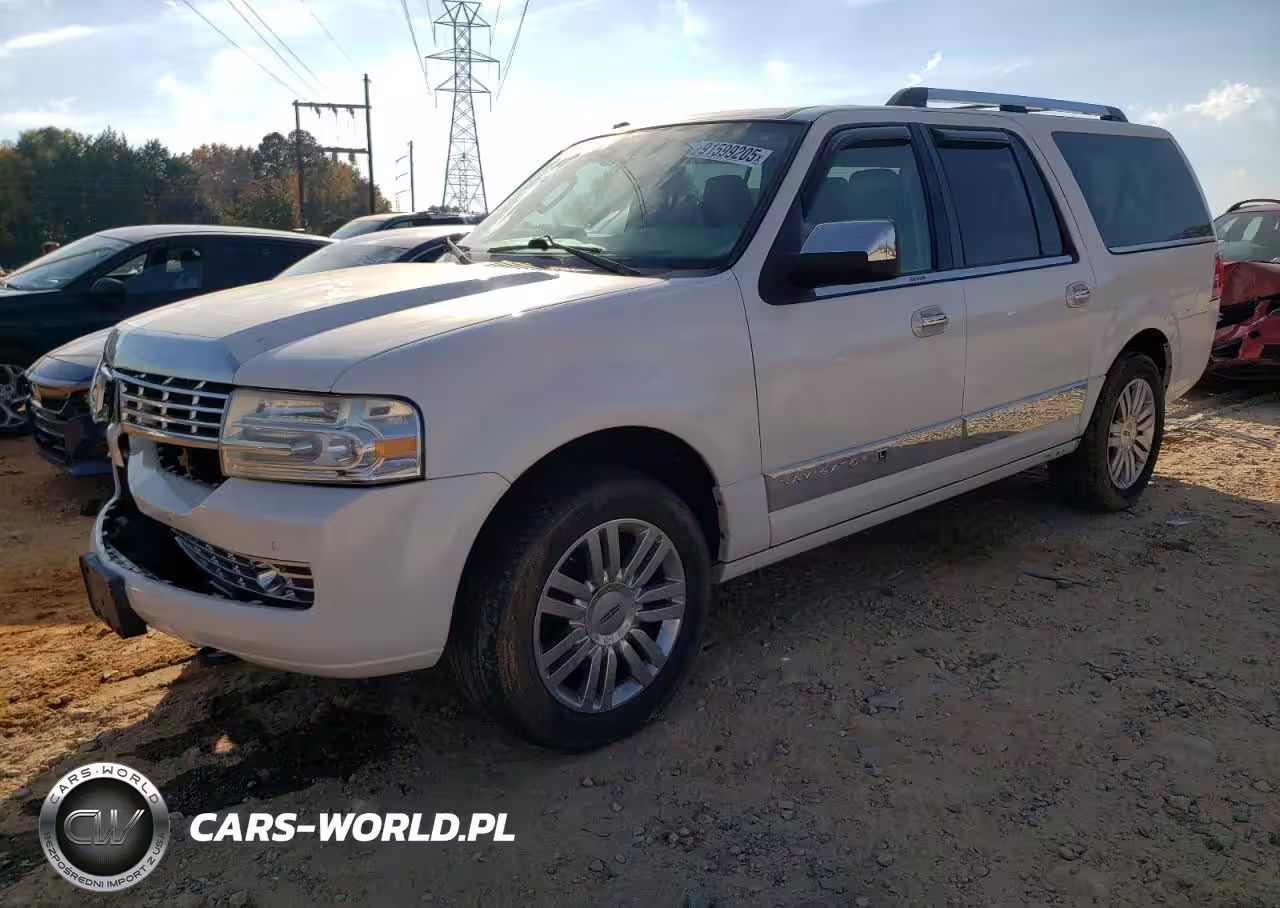 2013 Lincoln Navigator L