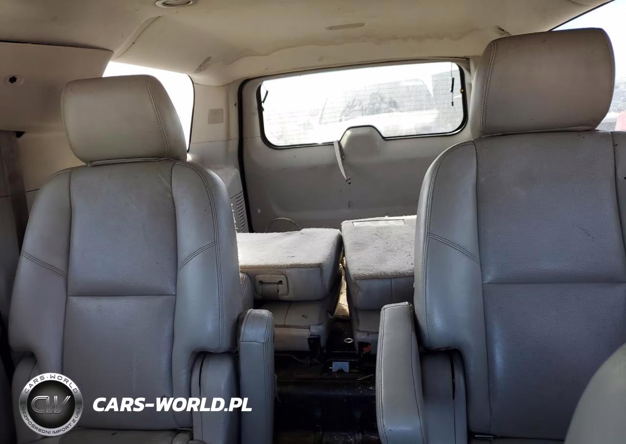 2011 Chevrolet Suburban K1500 Ltz VIN:1GNSKKE35BR120478 - 10