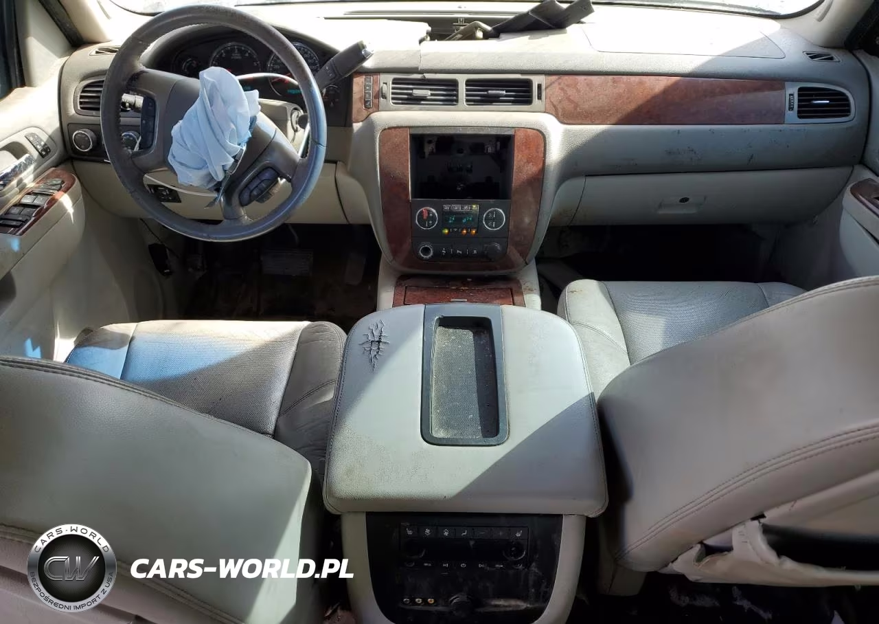 2011 Chevrolet Suburban K1500 Ltz VIN:1GNSKKE35BR120478 - 8