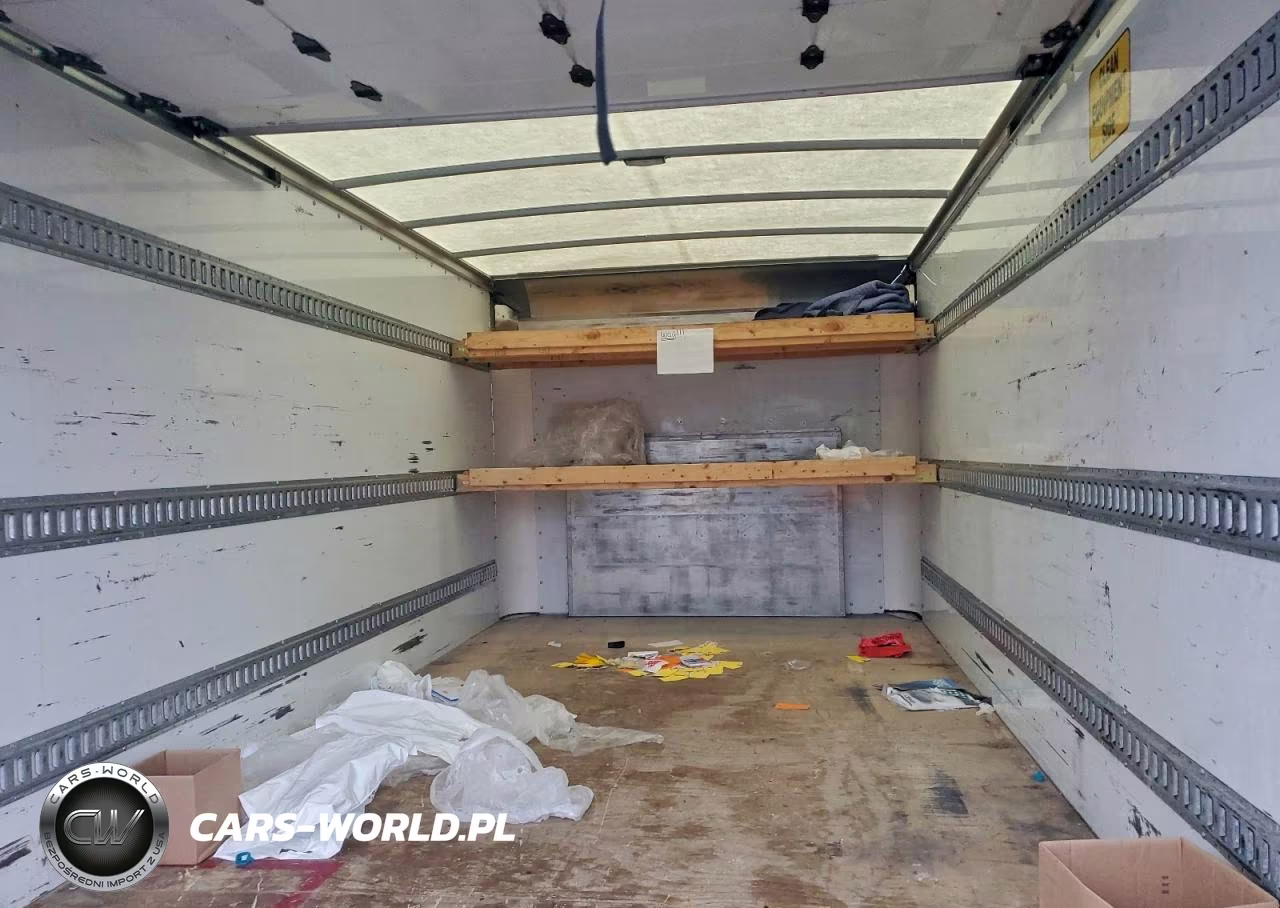 2024 Ford Econoline Box Truck VIN:1FDWE3FN0RDD28472 - 11