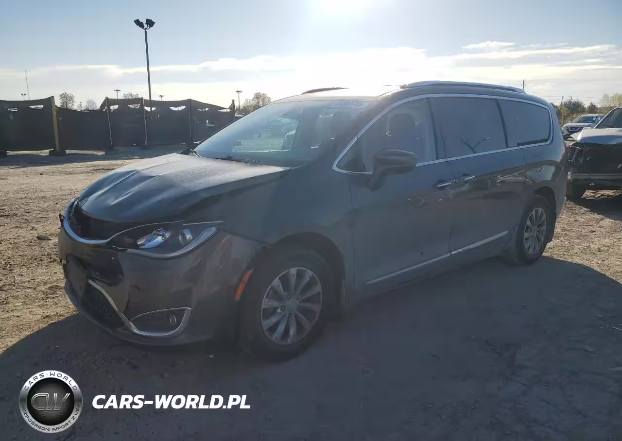 2019 Chrysler Pacifica Touring L