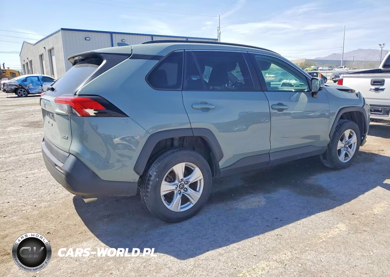 2021 Toyota Rav4 VIN:2T3W1RFV8MW114134 - 3