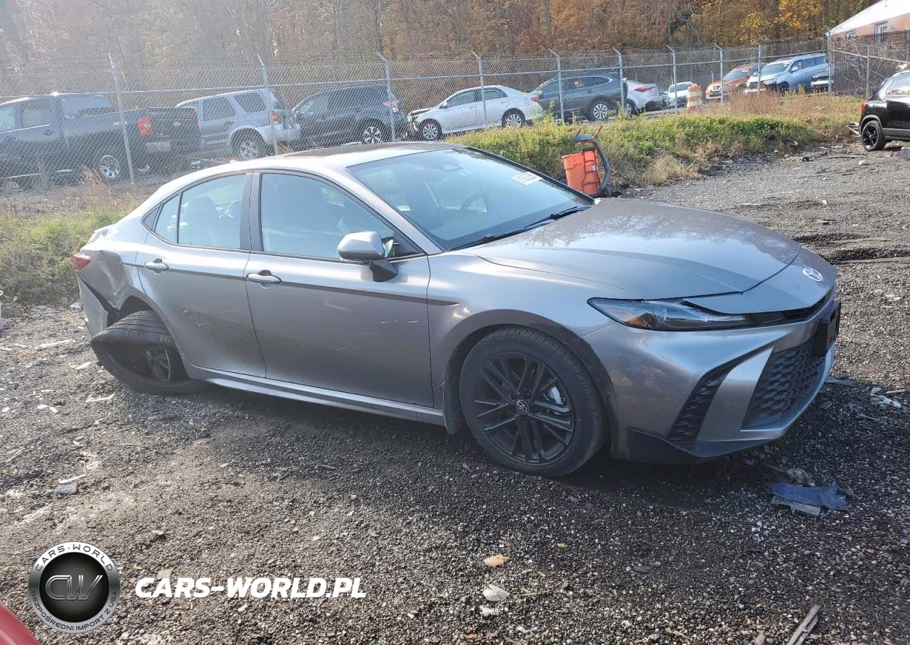2025 Toyota Camry Xse VIN:4T1DAACK2SU599038 - 4
