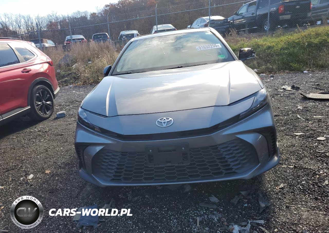 2025 Toyota Camry Xse VIN:4T1DAACK2SU599038 - 5