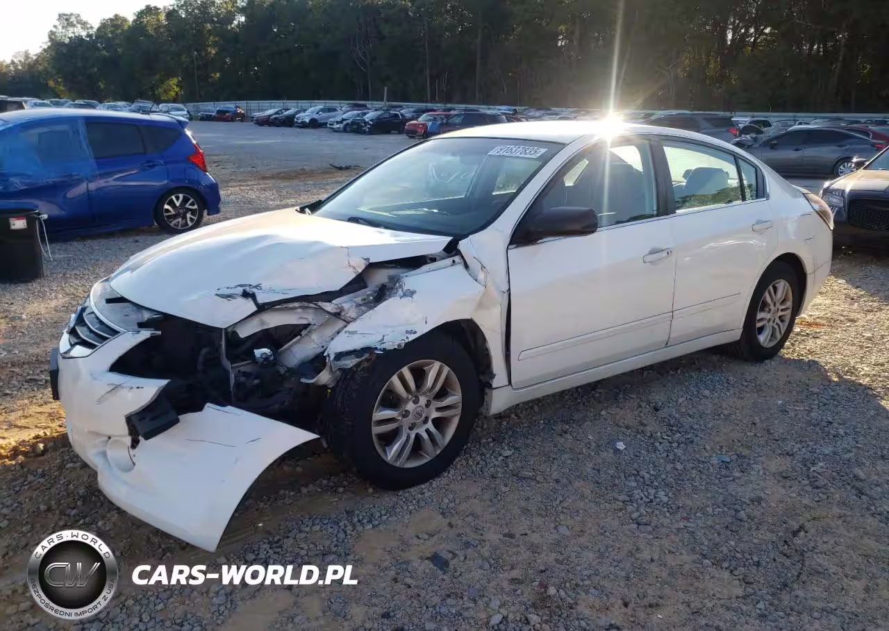 2011 Nissan Altima Base