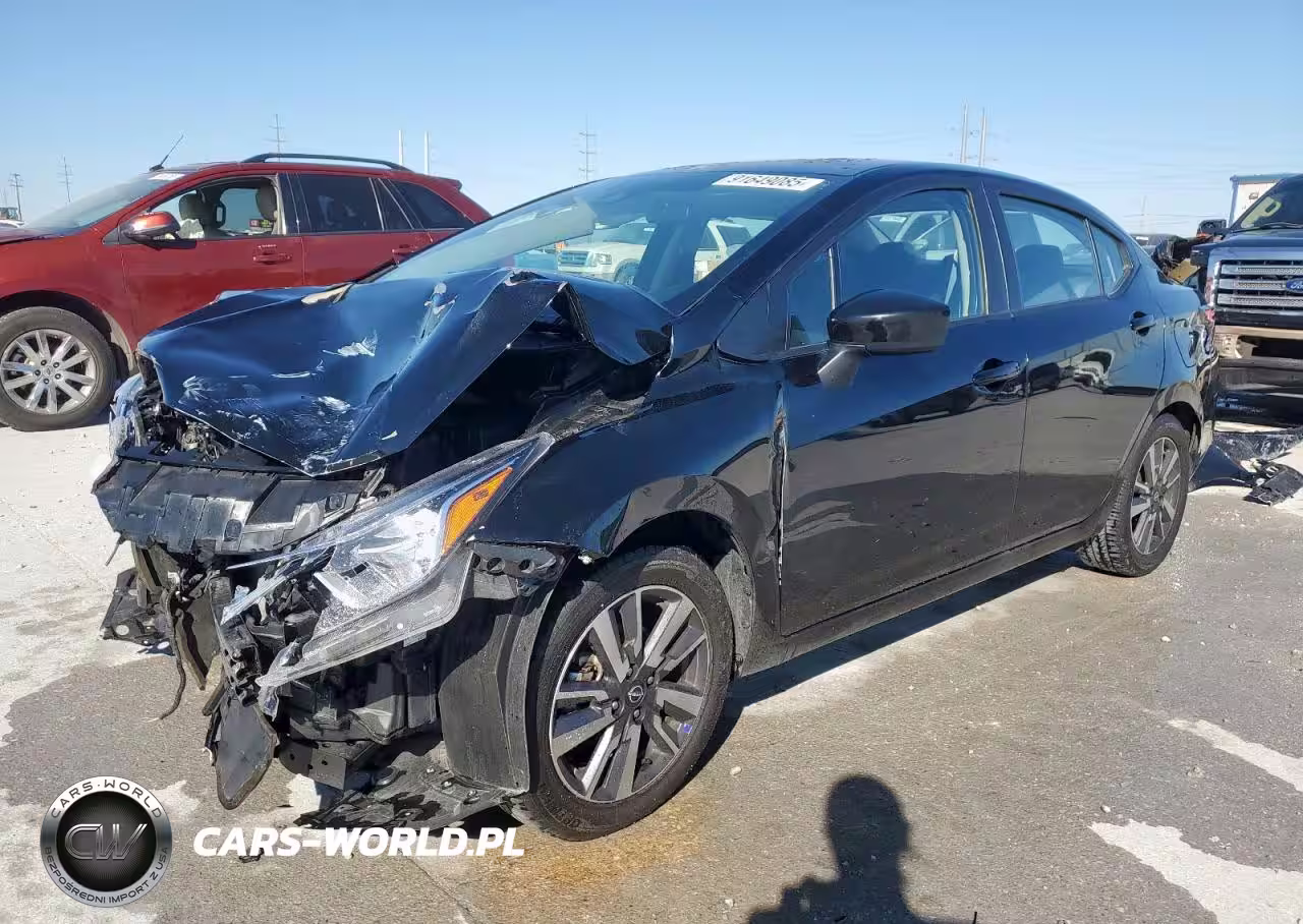 2023 Nissan Versa Sv