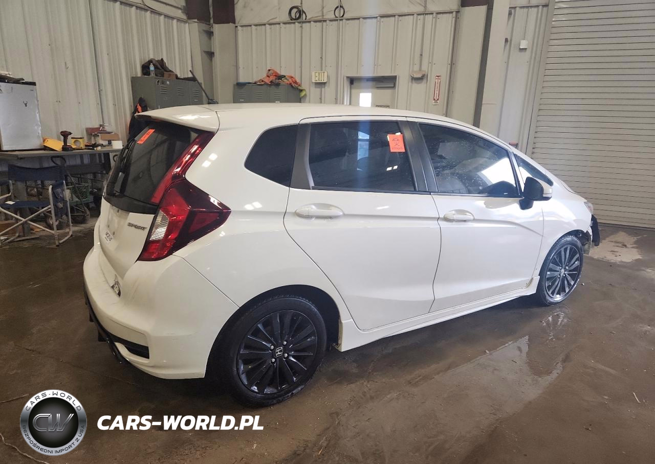 2019 Honda Fit Sport VIN:3HGGK5H66KM723173 - 3