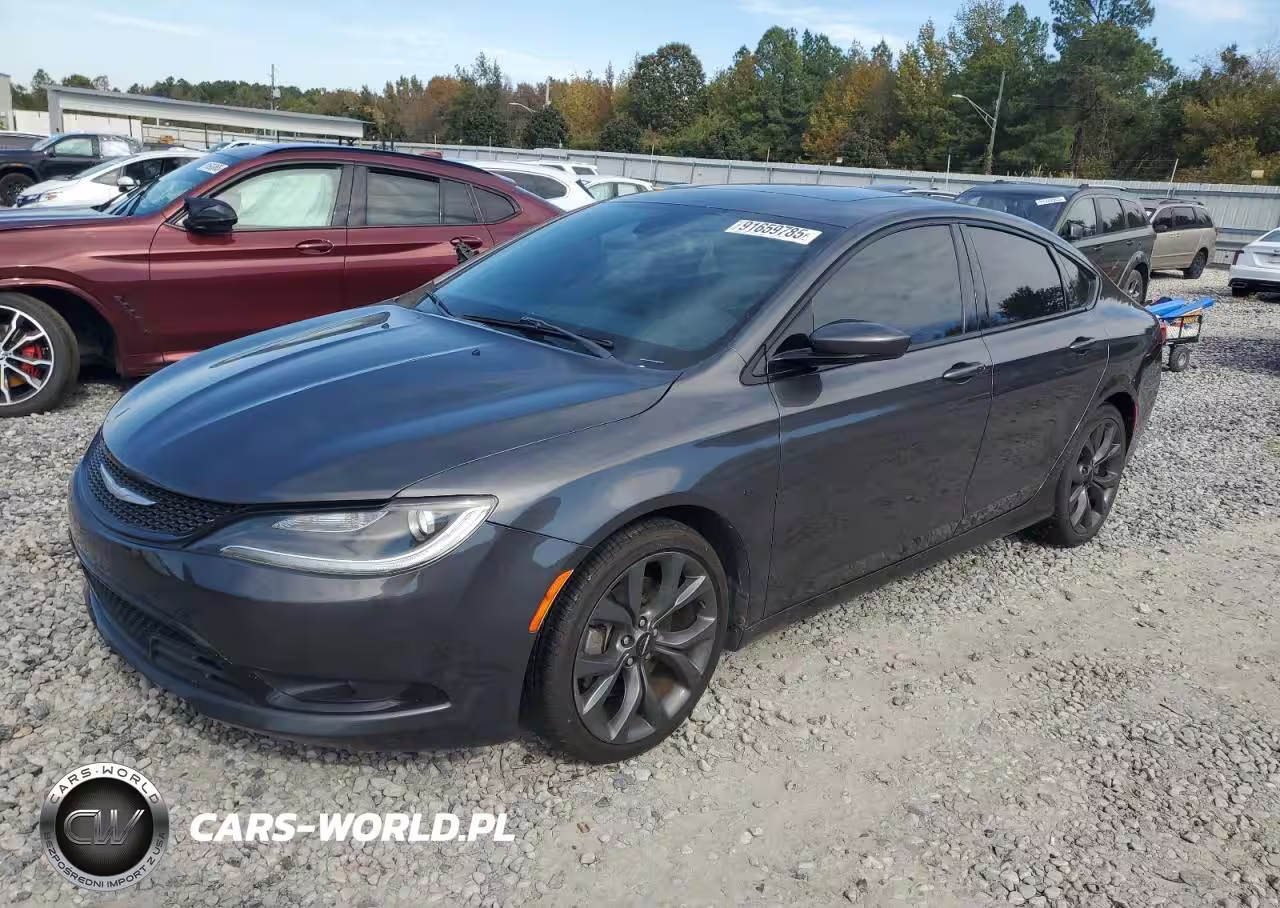 2015 Chrysler 200 S