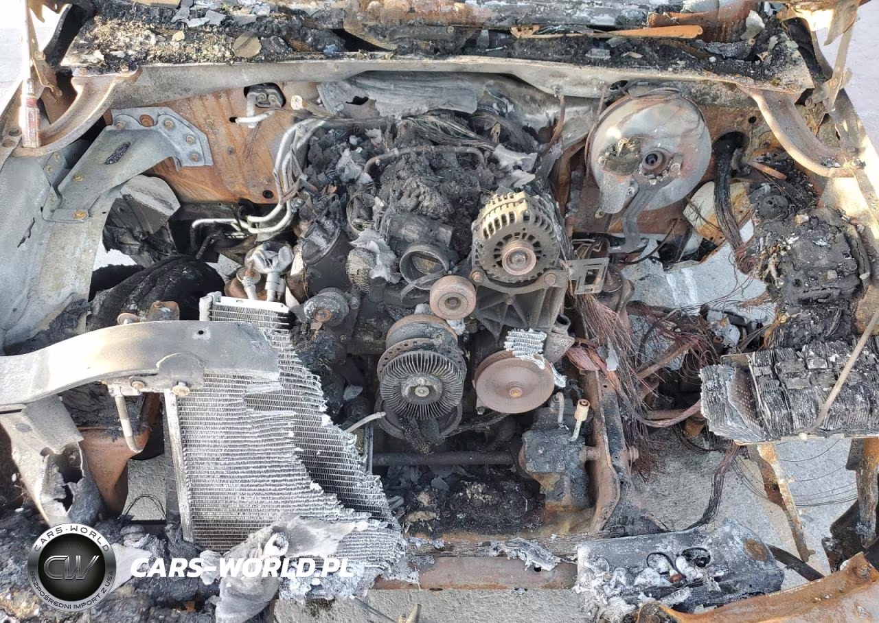 2003 Chevrolet Suburban K1500 VIN:3GNFK16Z63G167471 - 12