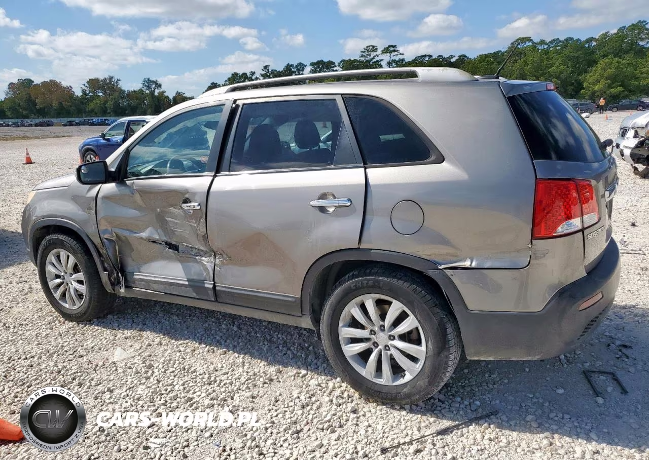 2011 Kia Sorento Lx VIN:5XYKT4A29BG067202 - 2