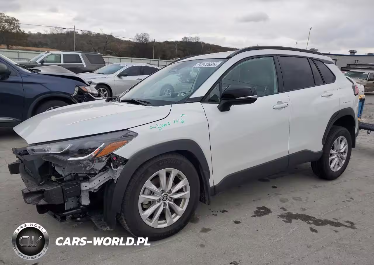 2025 Toyota Corolla Cross Le