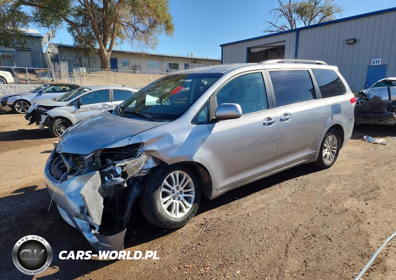 2013 Toyota Sienna Xle