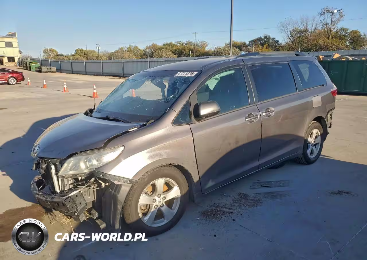 2016 Toyota Sienna Le