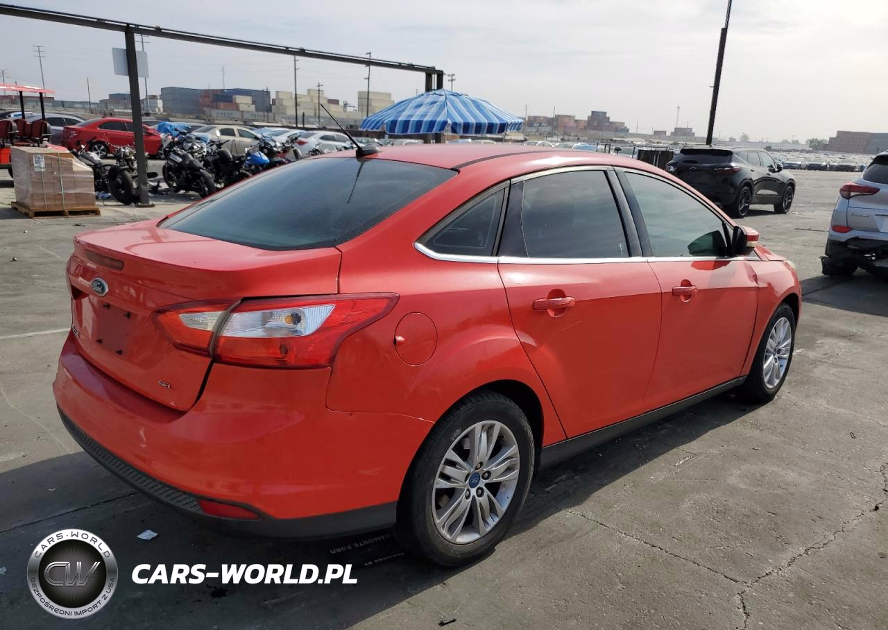 2012 Ford Focus Sel VIN:1FAHP3H20CL112215 - 3